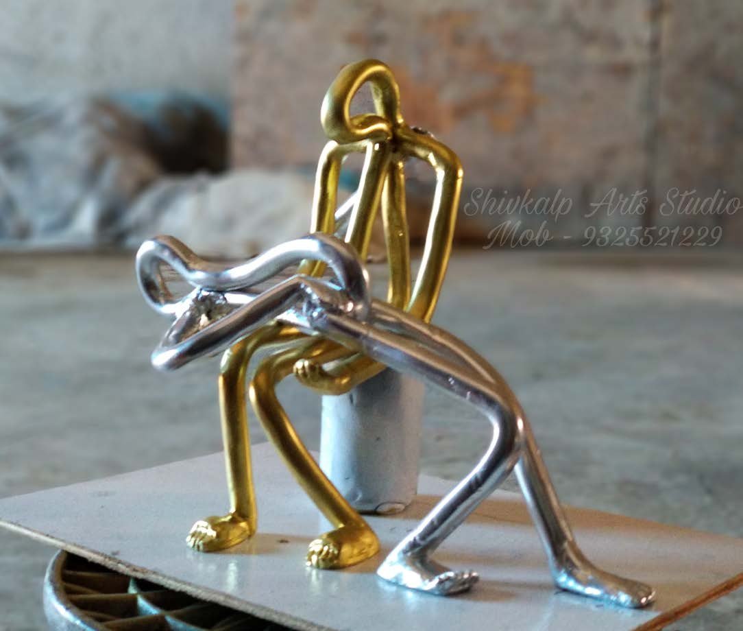 Couple Sculpture